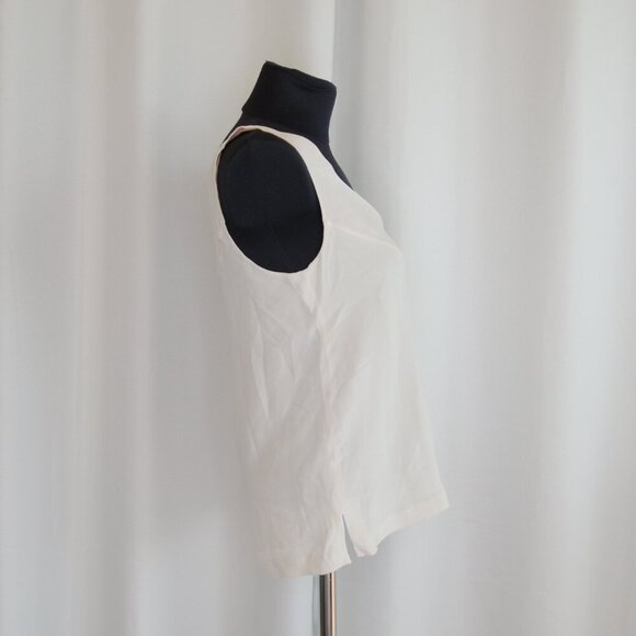 Derek Lam 100% Silk White V-neck Sleeveless Top Sz 2 - Picture 2 of 7